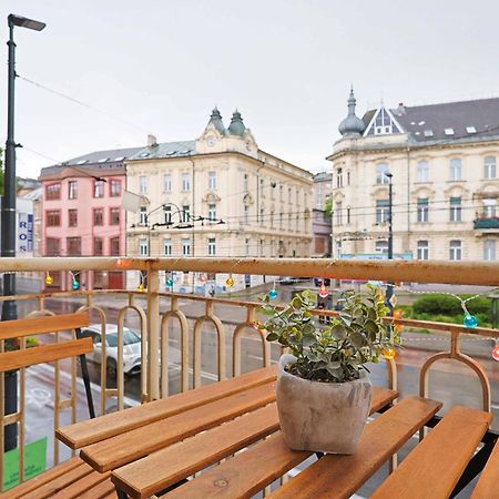 Charming Old Town Family Retreat Apartment Bratislava Exterior photo